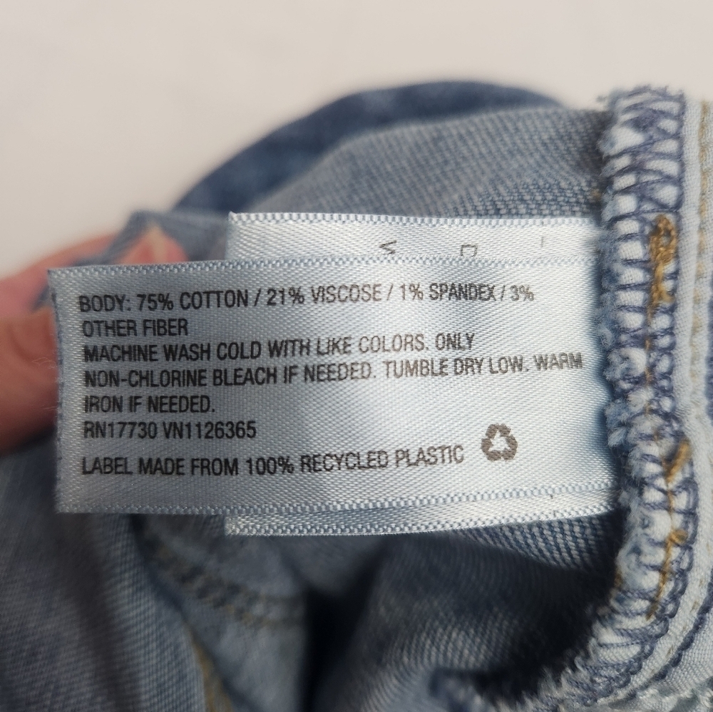 Universal Thread juniors size 17R blue jeans straight leg High Rise Slim - Picture 9 of 9